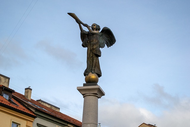 Užupis statue